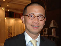 程寿康：拍行与客户之间的媒介