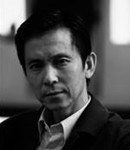 何家英