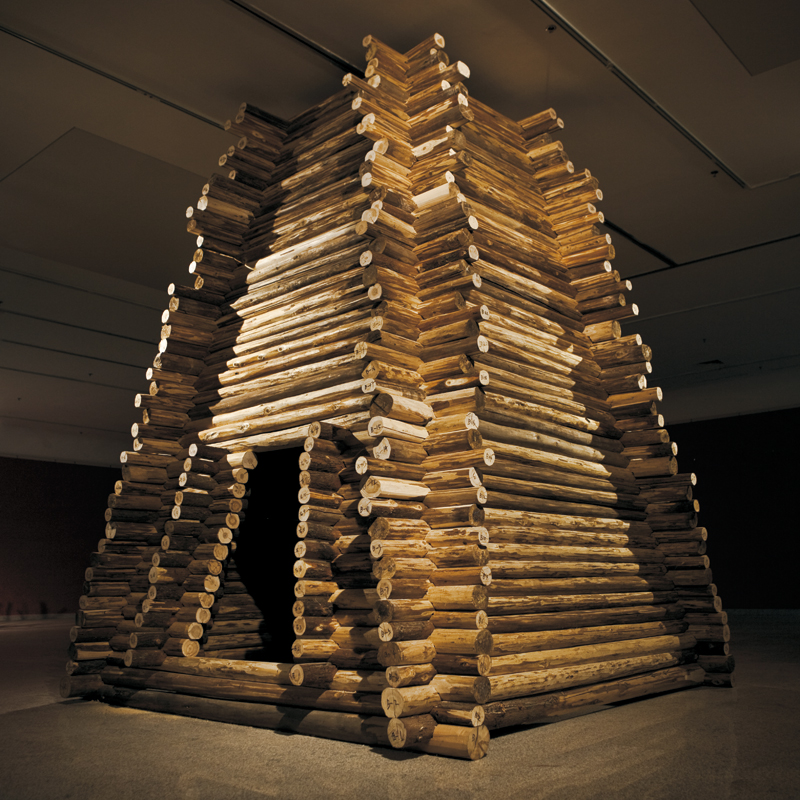 傅中望《天井,装置(木,视频,350cm×350cm×450cm,2011年